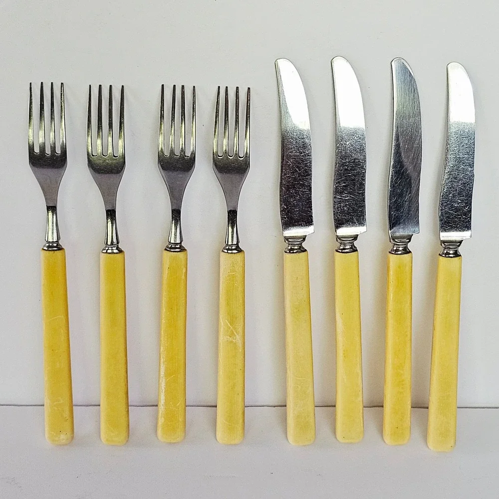 MCM Wiltshire Cutlery Set 8pc Cutlery Australian Cream Bakelite‎ Stainless Steel